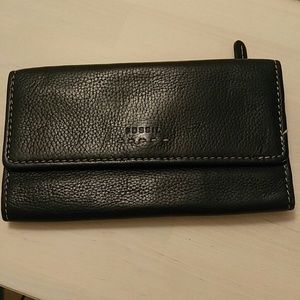 Fossil wallet
